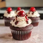 Einfache Schwarzwälder Cupcakes