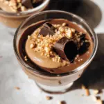 Cremiger Erdnussbutterbecher Chia Pudding