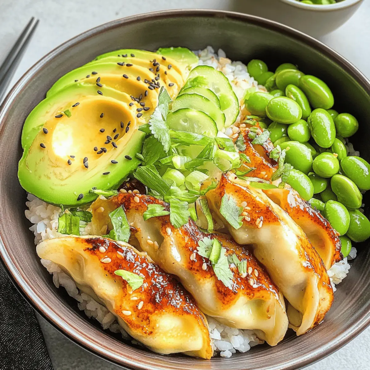 Teigtasche in einer Schüssel: Schnelle Genuss-Mahlzeit