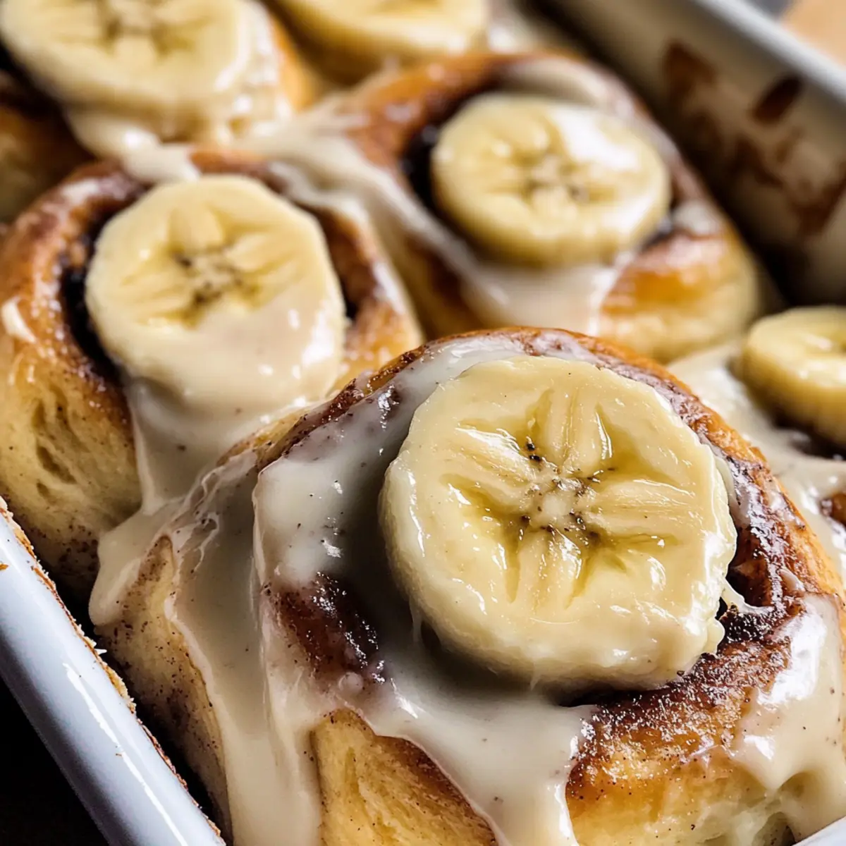 Bananen-Zimt-Schnecken mit cremigem Frosting