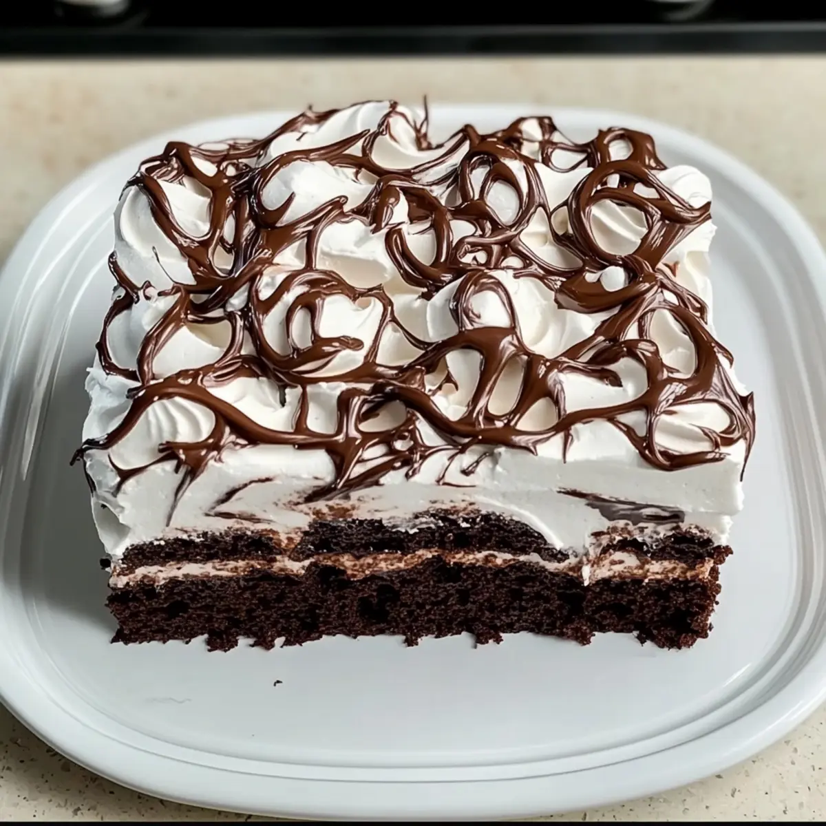 Marshmallow Schokoladen Poke Kuchen für Schoko-Liebhaber