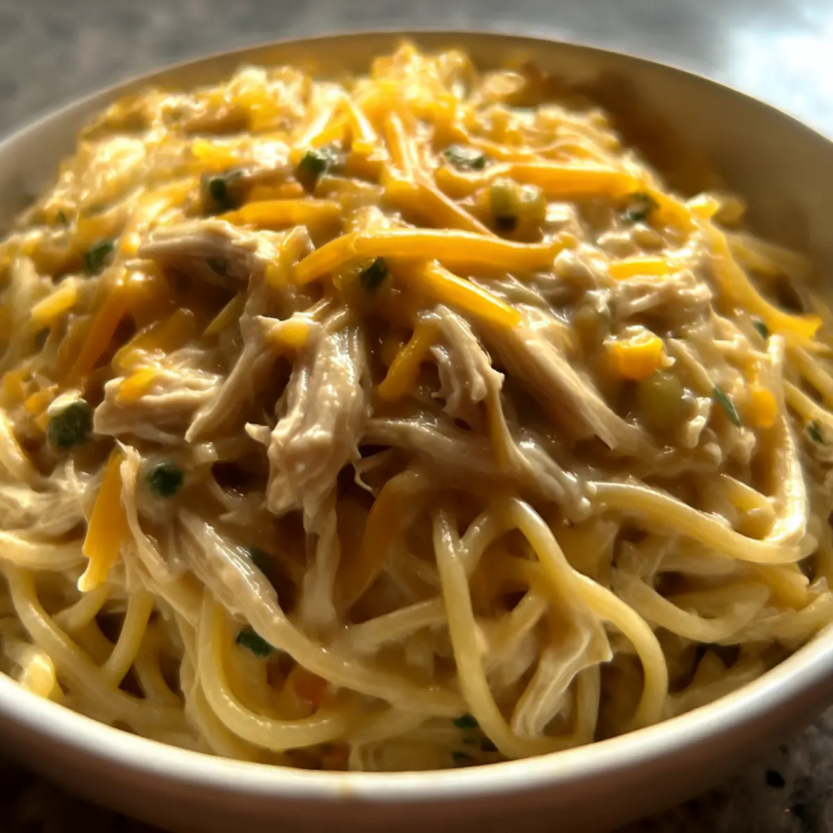 Cremige Crockpot-Hühnchen-Spaghetti in 5 einfachen Schritten